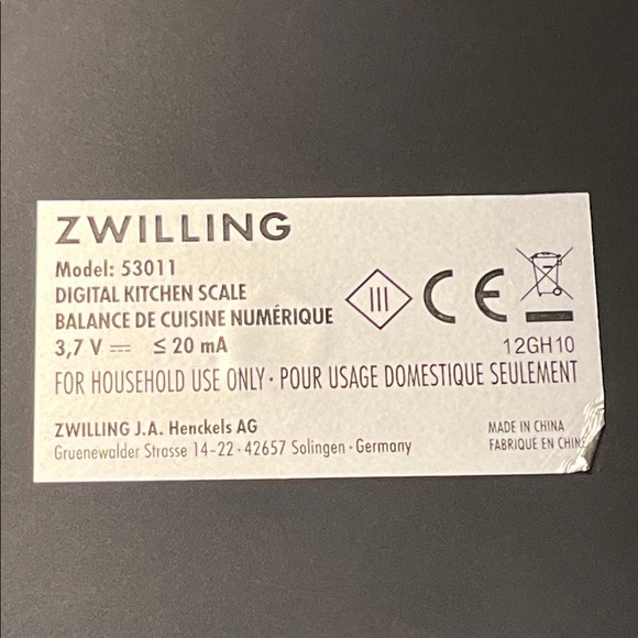 Black Digital Kitchen Scale - Picture 4 of 6